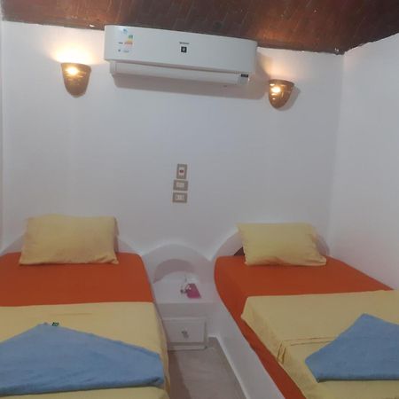 אסואן Kafana Guest House Nile View חדר תמונה